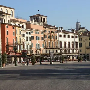 Sunny Верона